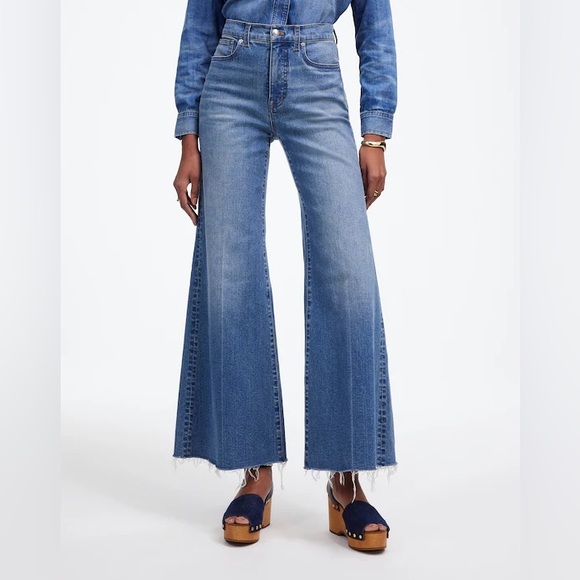 Madewell Flare Jeans in Classic Blue - Picture 3 of 3